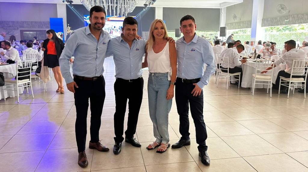 M&A Equipamientos Comerciales