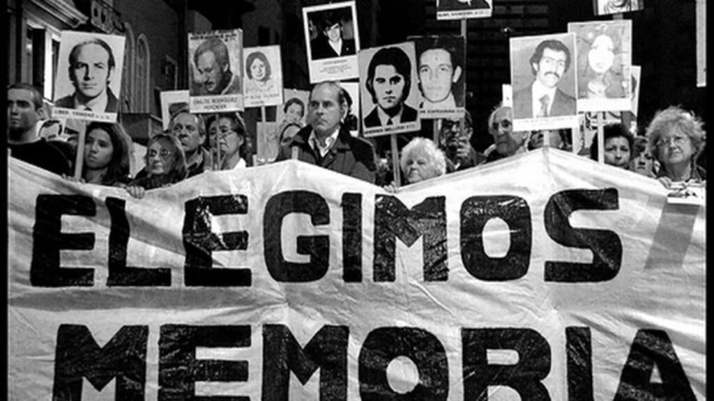Mes de la Memoria