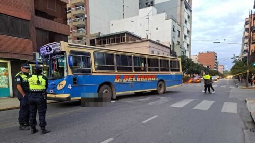 Mujer atropellada por un colectivo de la línea 9